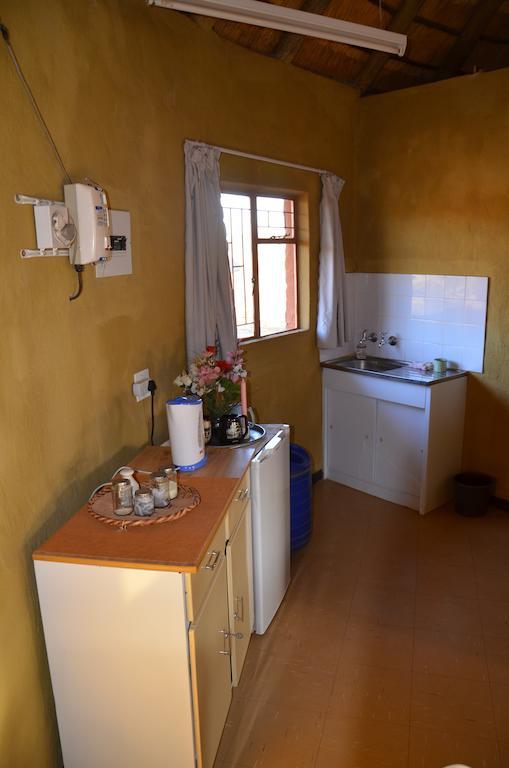 Bama Lodge Rietfontein エクステリア 写真